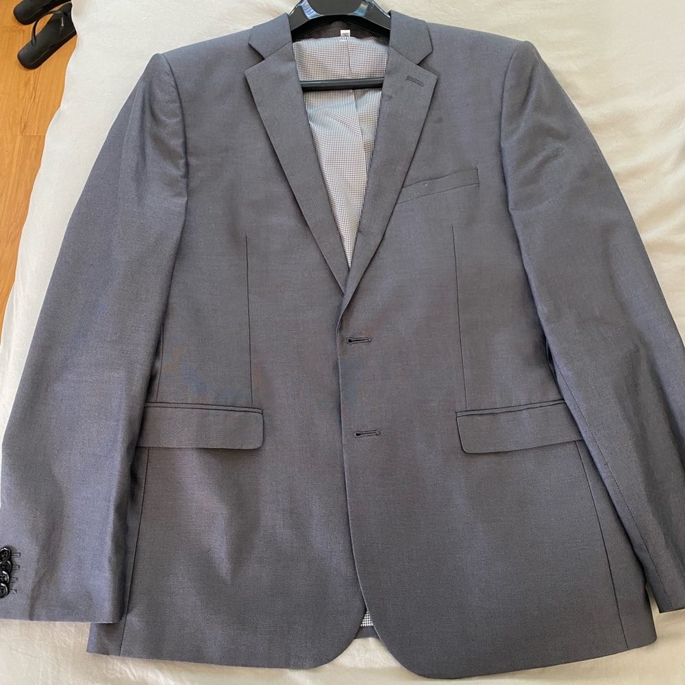 Express suit - Picture 2 of 4